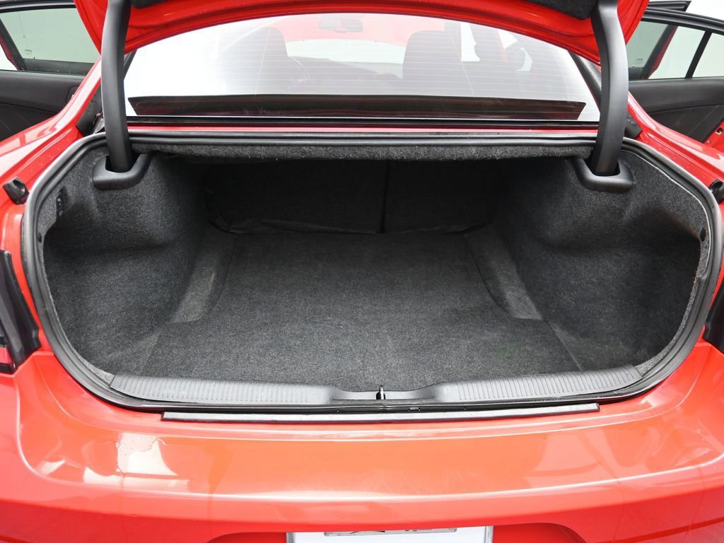 Used 2020 Dodge Charger GT w/ Blacktop Package RWD image 11