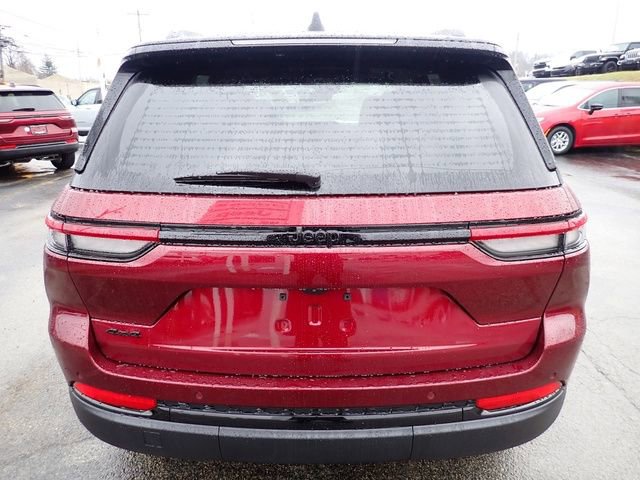 New 2025 Jeep Grand Cherokee Limited w/ MOPAR Finishing Package image 4