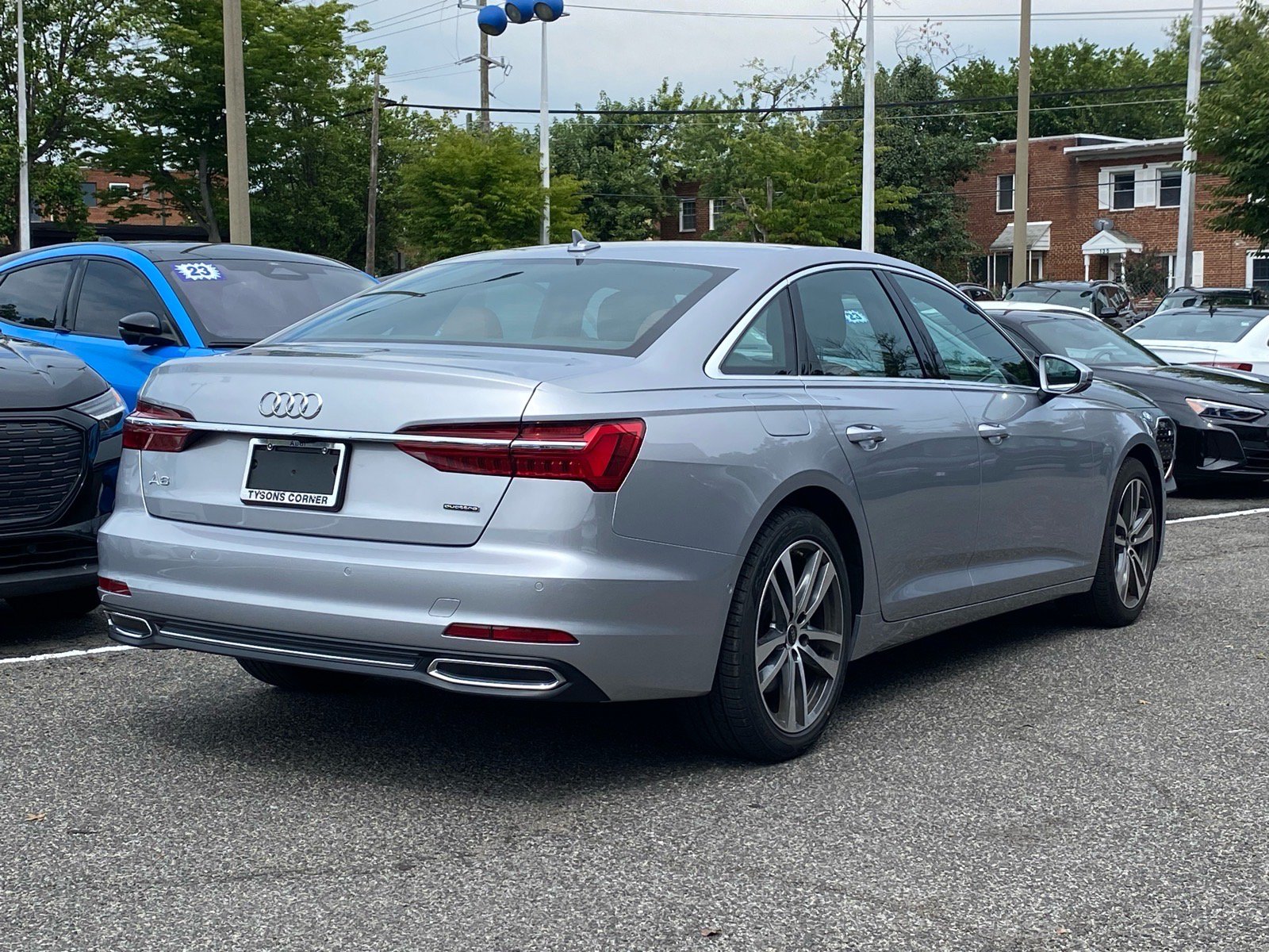 Used 2023 Audi A6 Premium Plus w/ Premium Plus Package AWD/4WD image 3