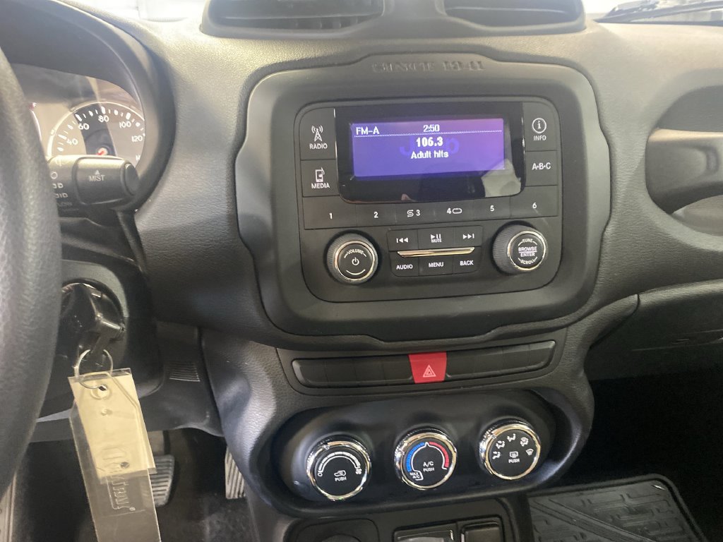 Used 2015 Jeep Renegade Sport w/ Power & Air Group AWD/4WD image 17