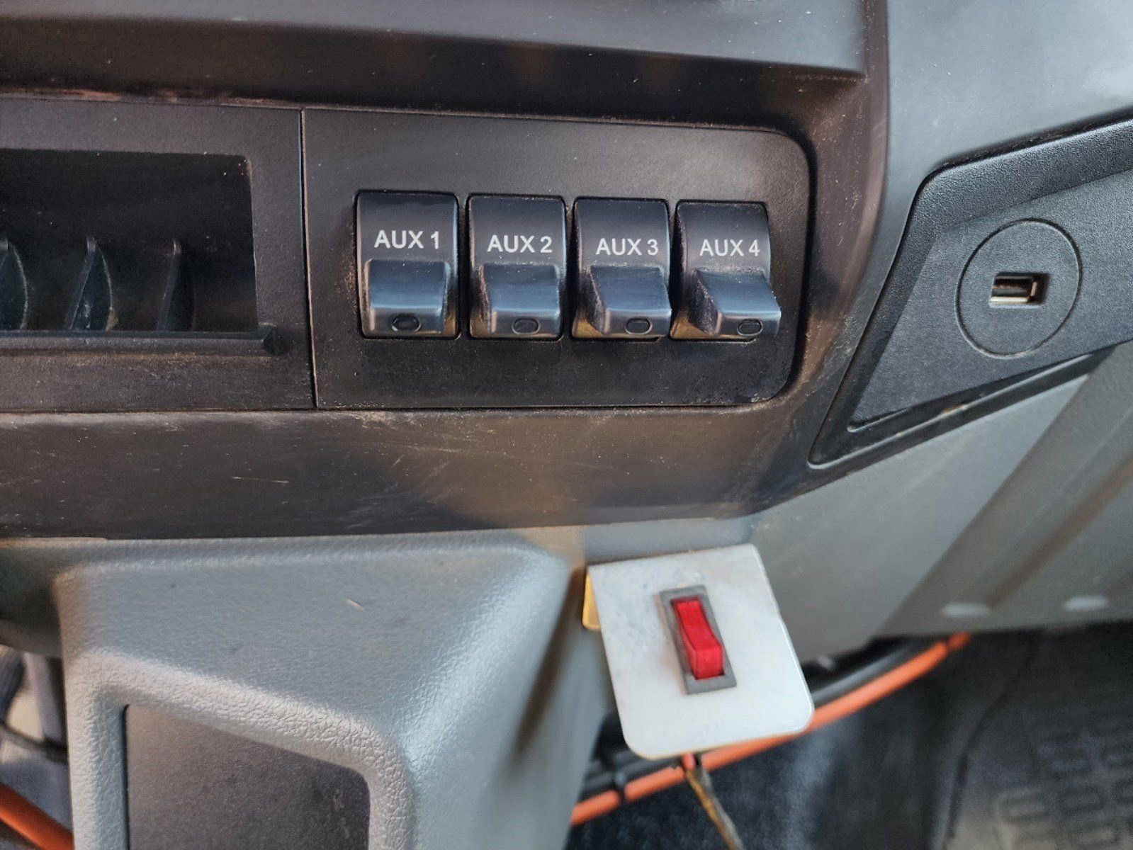 Used 2021 Ford F650 2WD Regular Cab Super Duty image 30