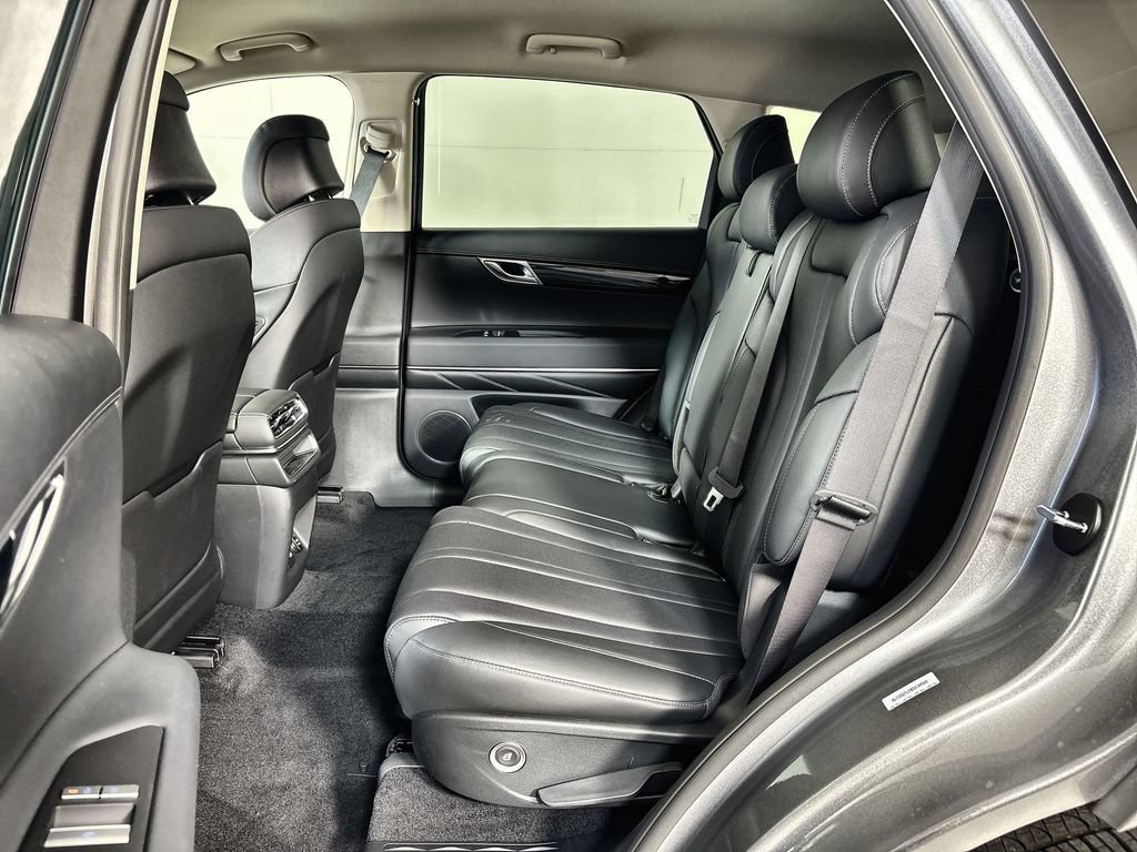 New 2026 Genesis GV80 2.5T RWD image 24