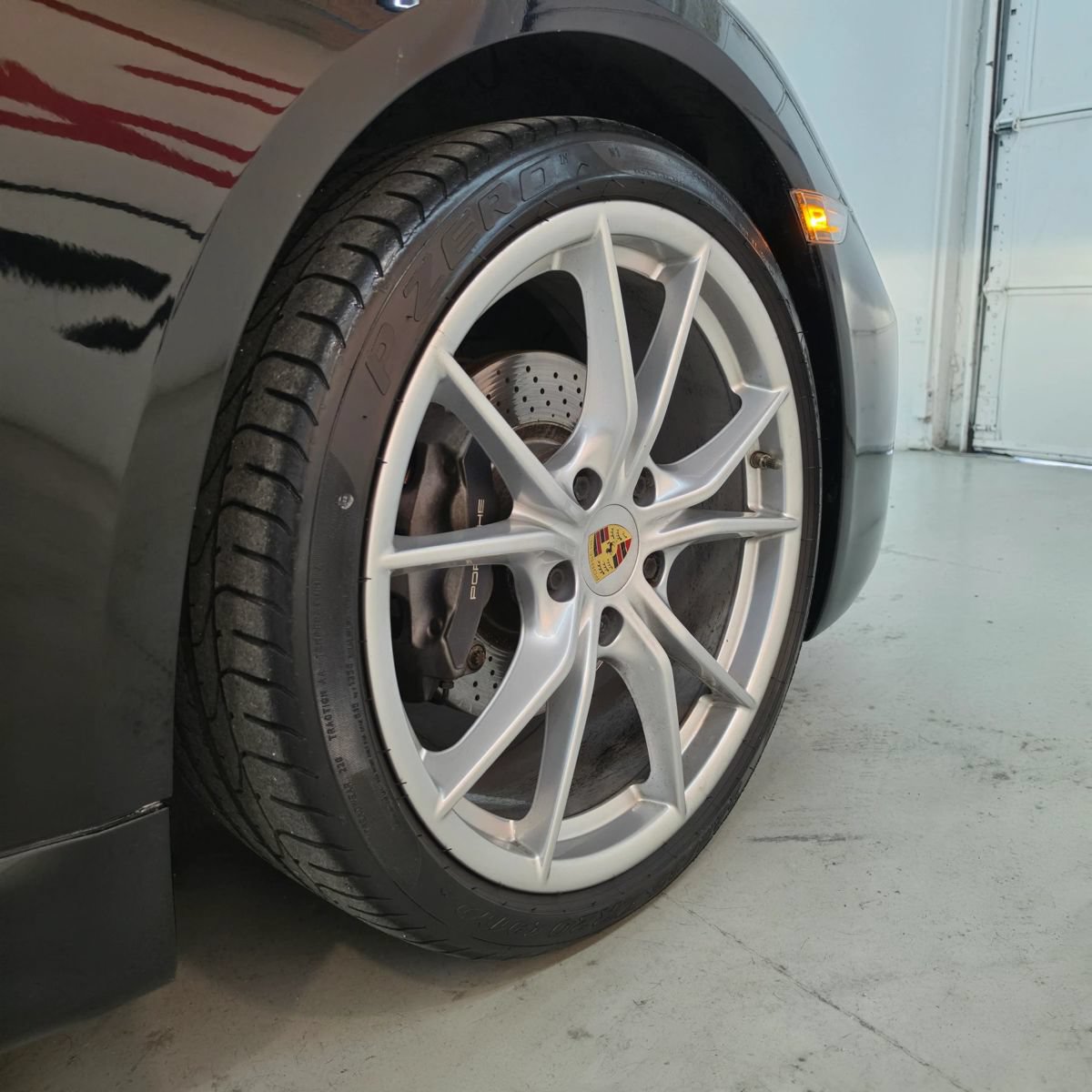 Used 2017 Porsche 718 Cayman RWD image 12