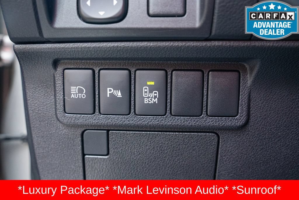 Used 2018 Lexus ES 300h FWD image 33