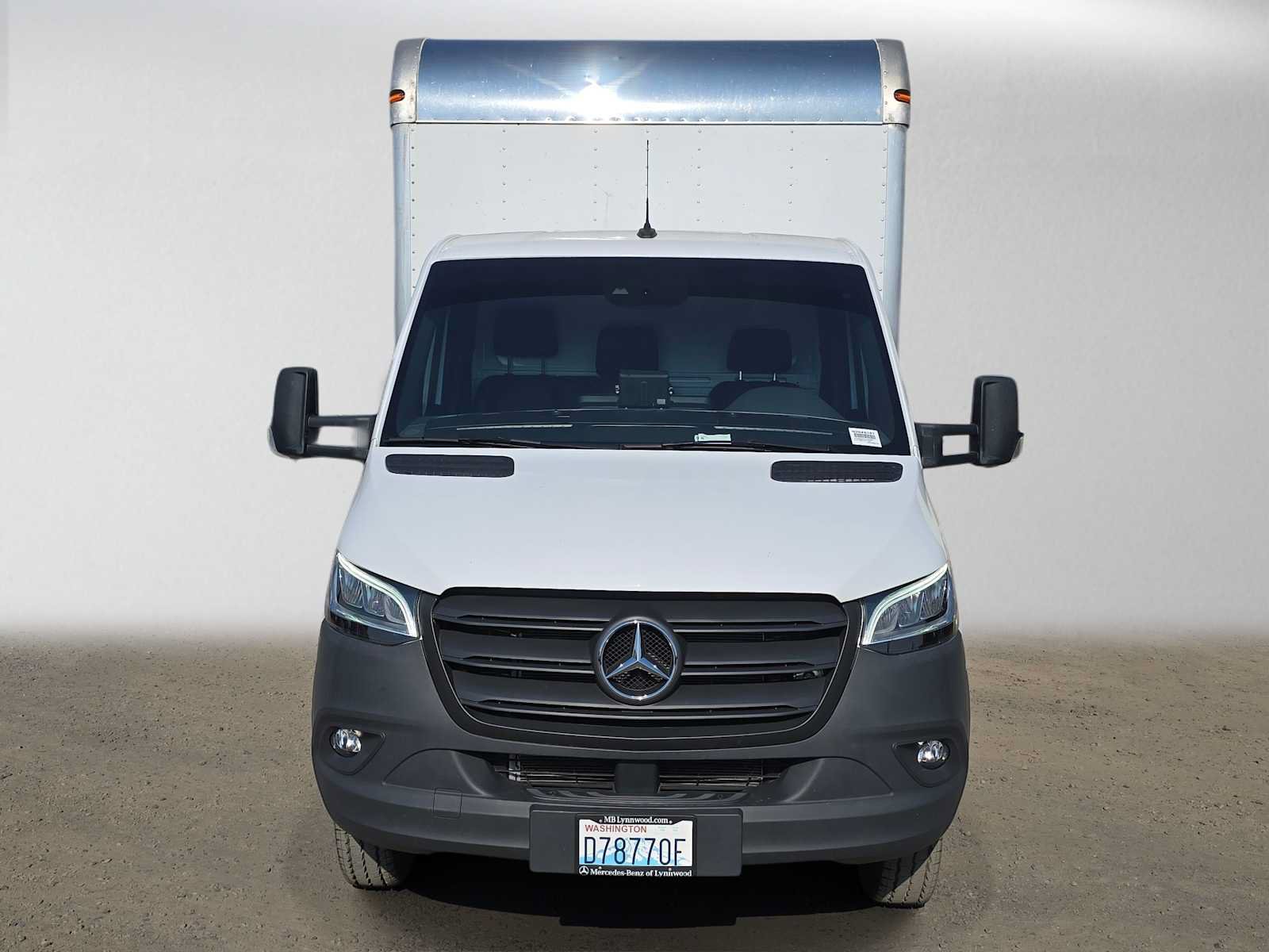 Used 2023 Mercedes-Benz Sprinter 3500 image 8