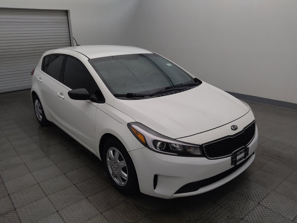 Used 2017 Kia Forte LX FWD image 13