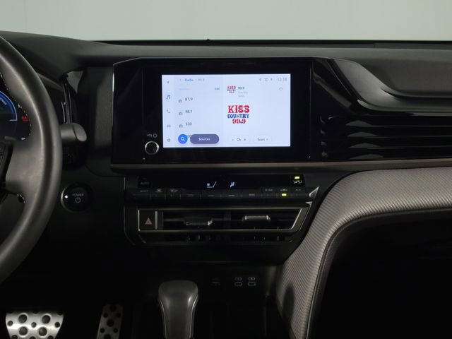 Used 2025 Toyota Camry SE FWD image 22