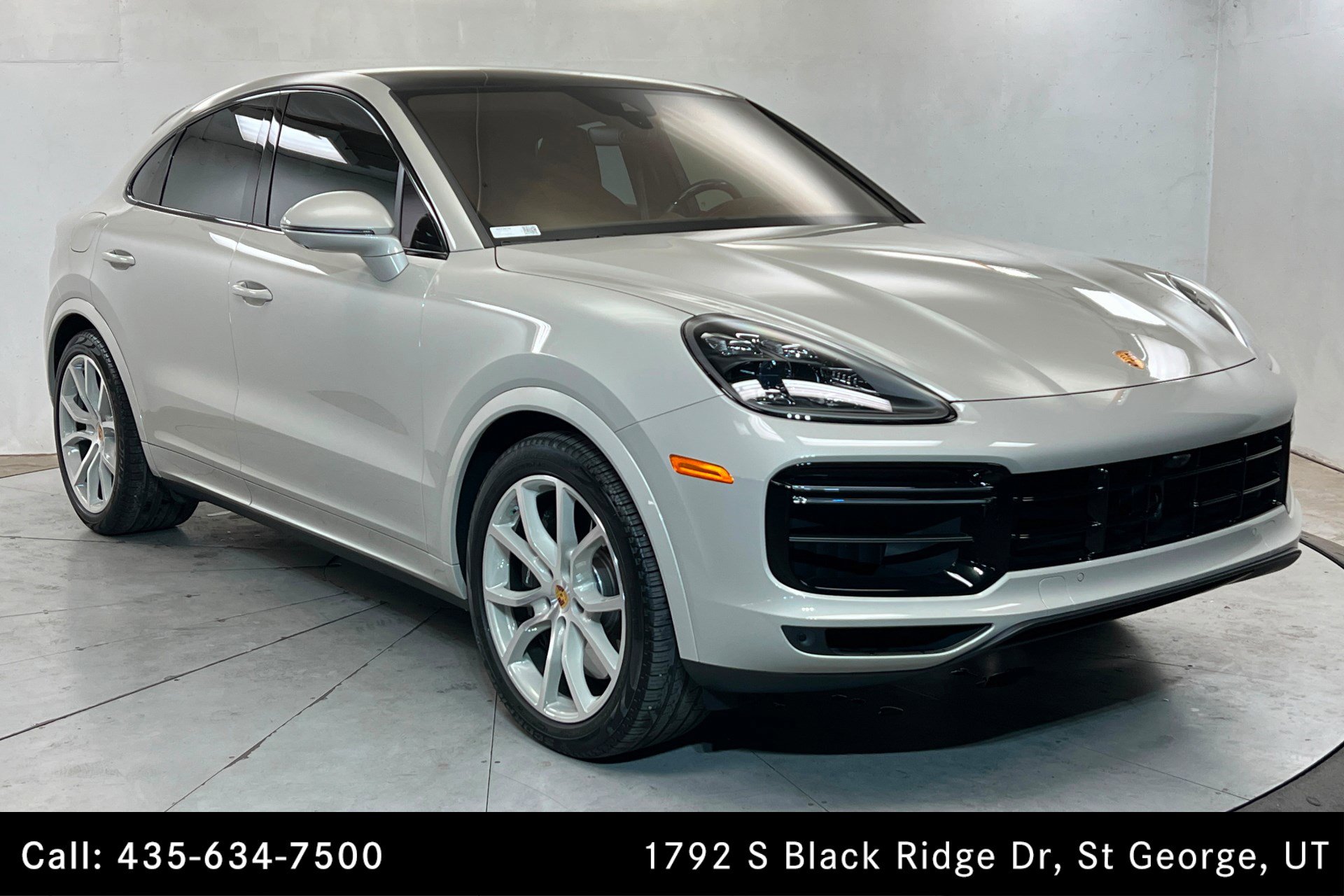 Used 2022 Porsche Cayenne Turbo AWD/4WD image 7