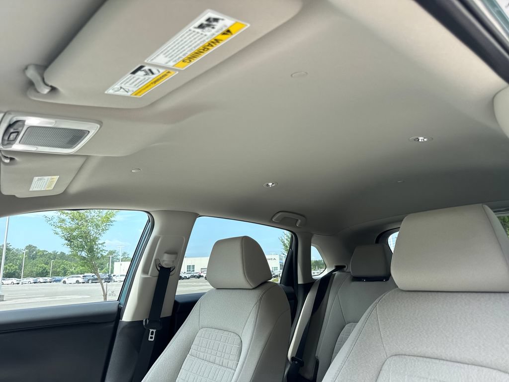 Certified 2026 Honda HR-V LX image 31