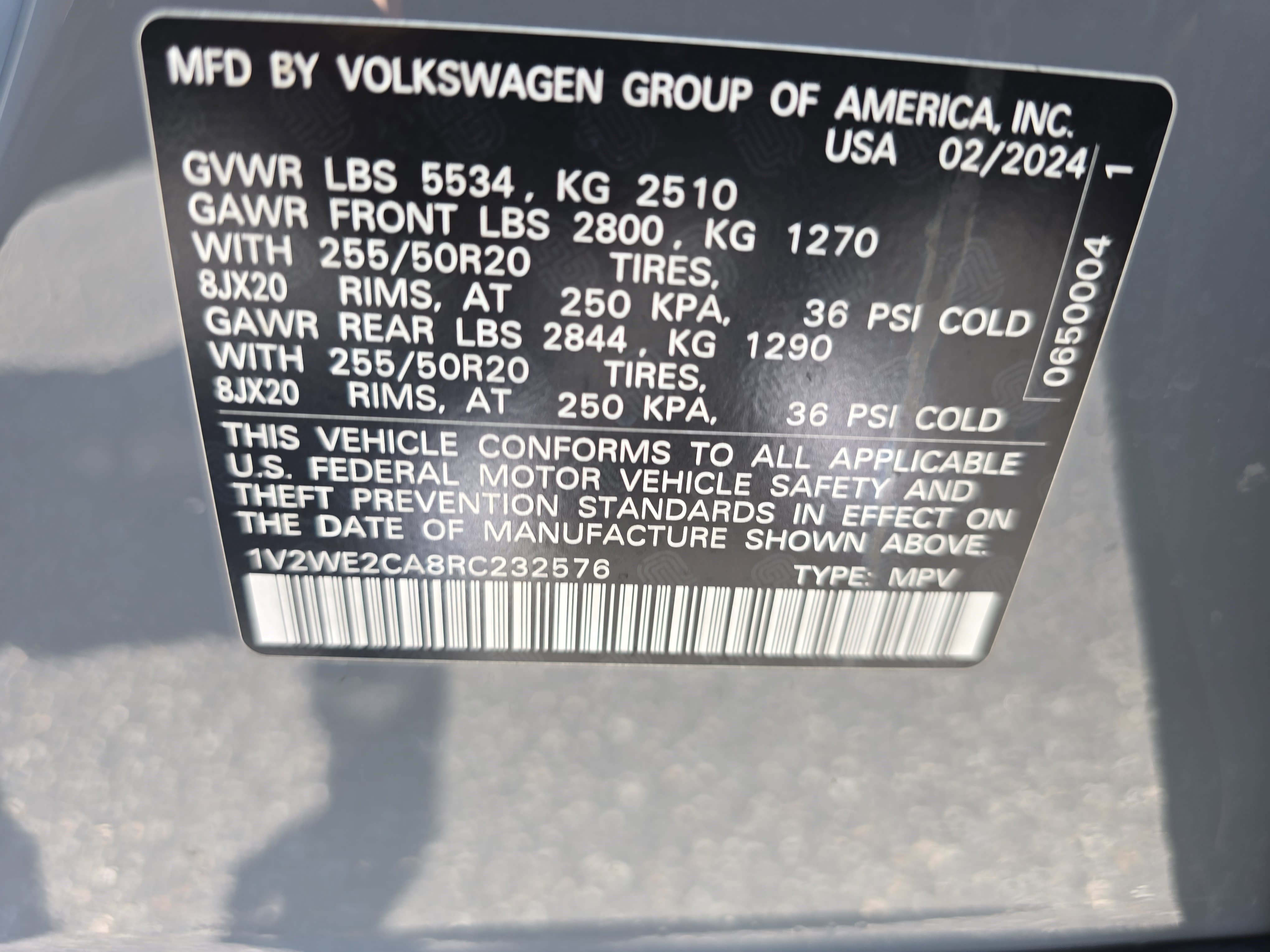 Used 2024 Volkswagen Atlas Cross Sport SE FWD image 35