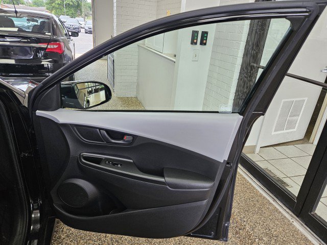 Used 2019 Hyundai Kona SE FWD image 14