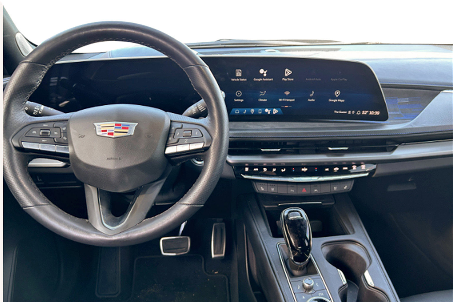 Used 2024 Cadillac XT4 Sport image 13