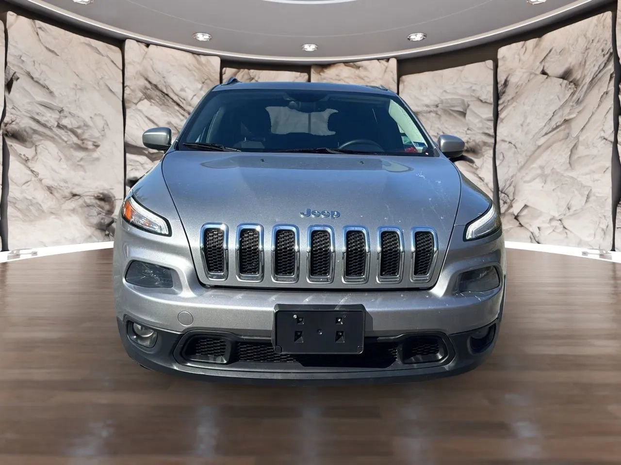 Used 2015 Jeep Cherokee Latitude w/ Comfort/Convenience Group image 2
