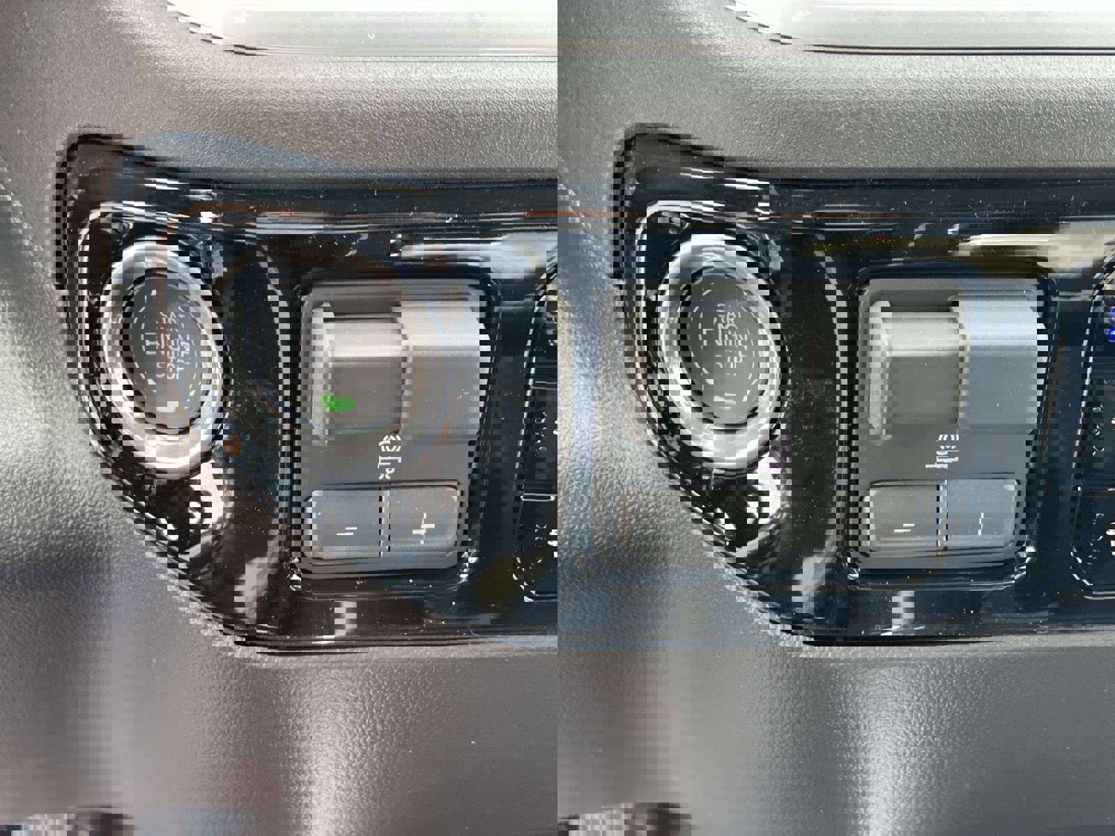 New 2026 GMC Sierra 1500 SLT w/ SLT Premium Package image 19