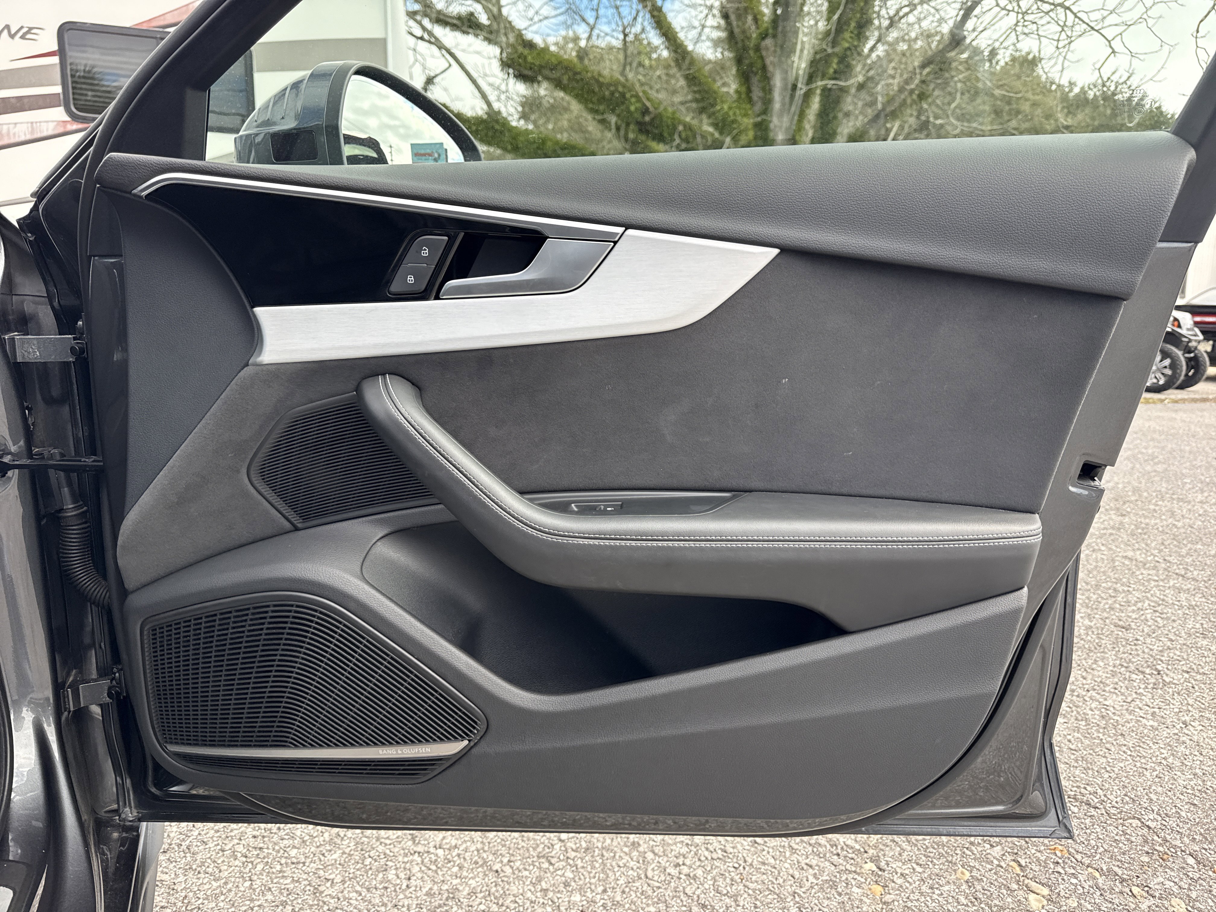 Used 2022 Audi A4 2.0T Premium Plus w/ Premium Plus Package image 30