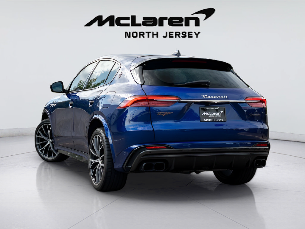 Used 2023 Maserati Grecale Trofeo AWD/4WD image 3