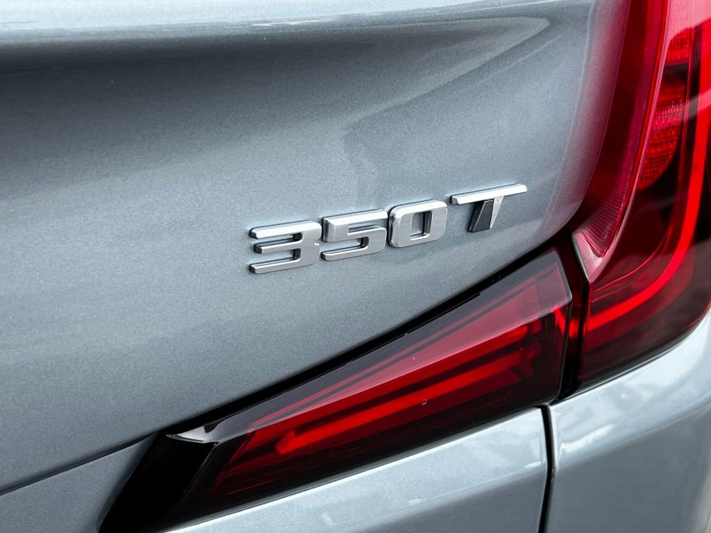 Certified 2024 Cadillac XT4 Premium Luxury w/ Cold Weather Package image 18