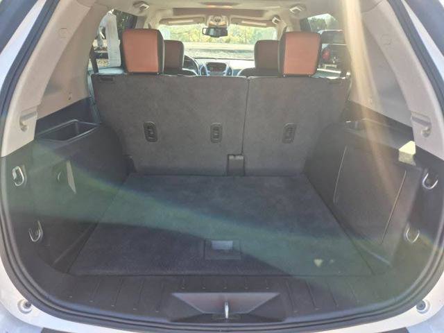 Used 2016 GMC Terrain SLT image 17