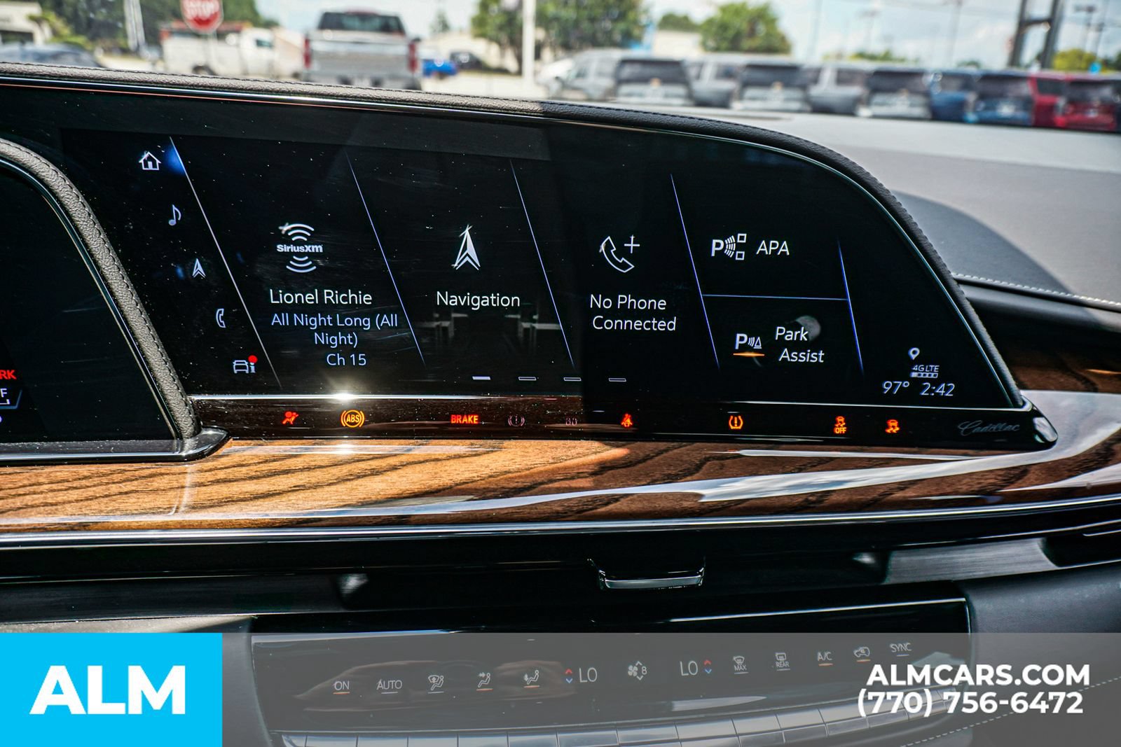 Used 2023 Cadillac Escalade Sport Platinum w/ LPO, ONYX Package AWD/4WD image 37