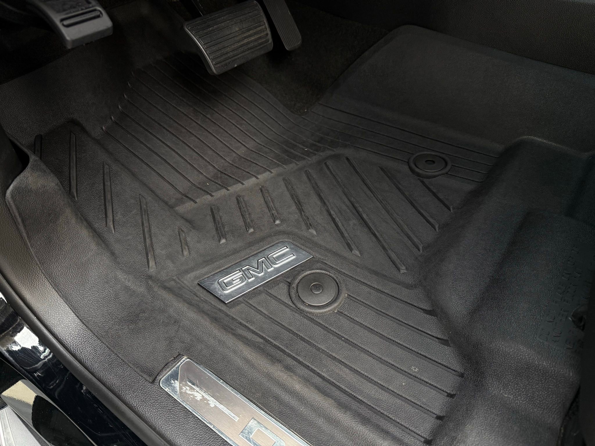 Used 2018 GMC Yukon Denali image 47