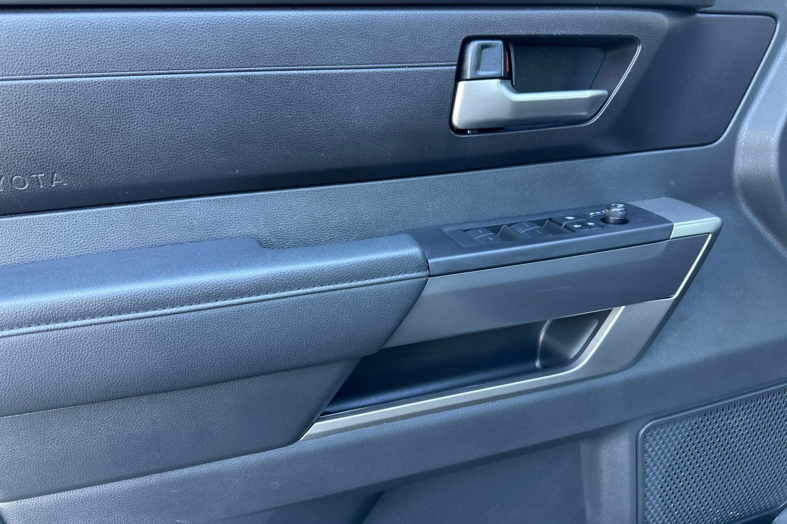 Used 2024 Toyota Sequoia SR5 w/ SR5 Premium Package image 11