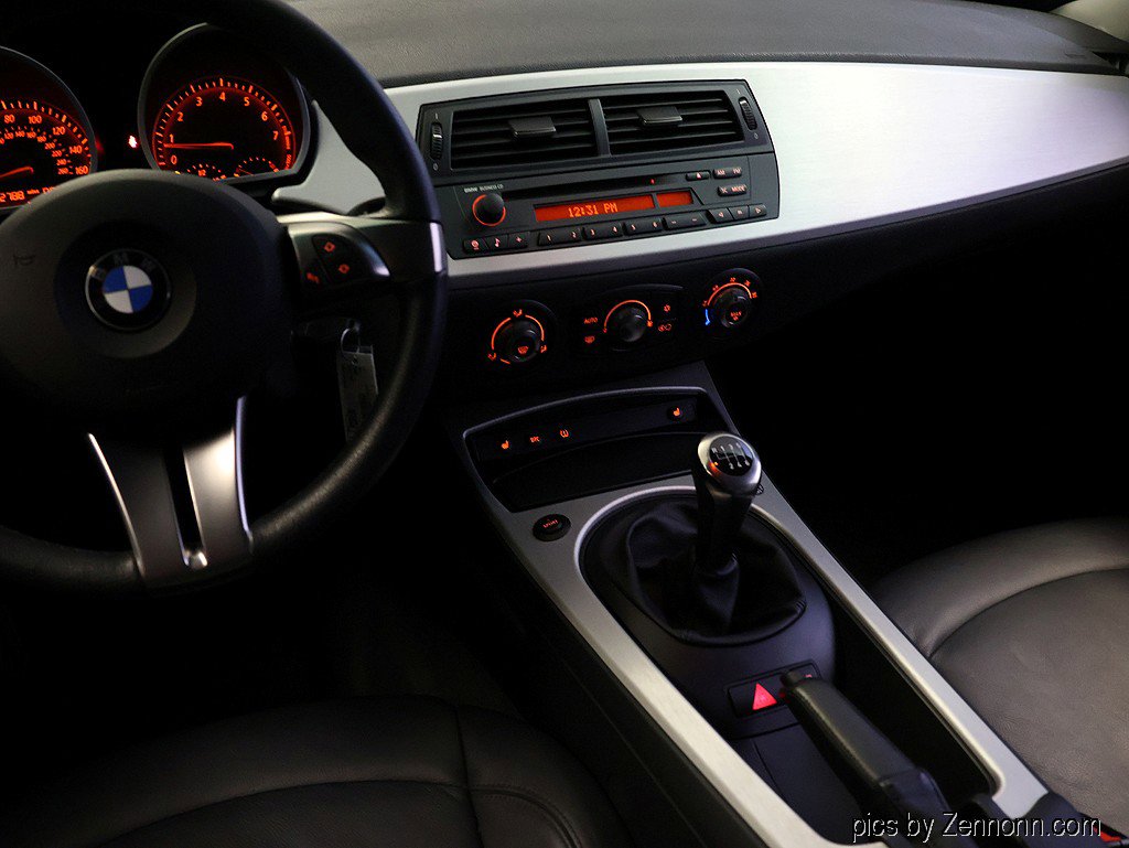 Used 2006 BMW Z4 3.0si RWD image 15