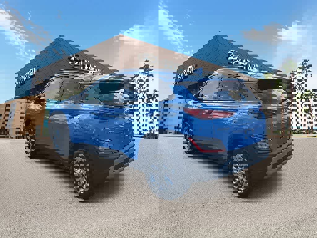 Used 2022 Hyundai Kona SEL w/ Convenience Package image 2