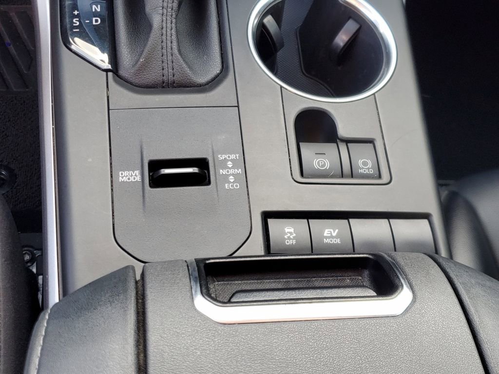 Used 2022 Toyota Highlander XLE image 33
