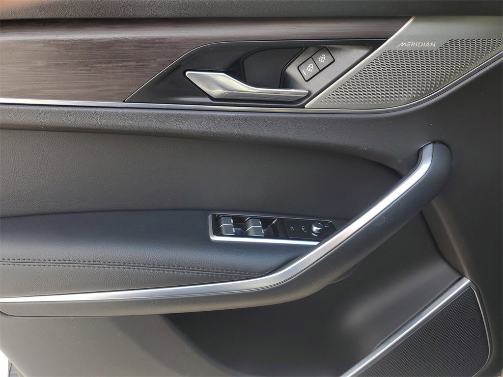 Used 2021 Jaguar F-PACE S image 12