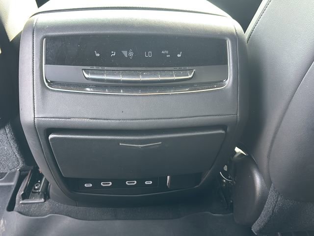 Used 2021 Cadillac Escalade ESV Premium Luxury image 18