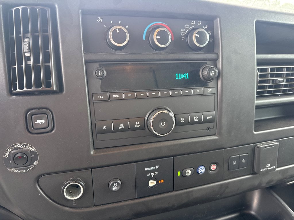 Used 2021 Chevrolet Express 3500 w/ Power Convenience Package RWD image 15