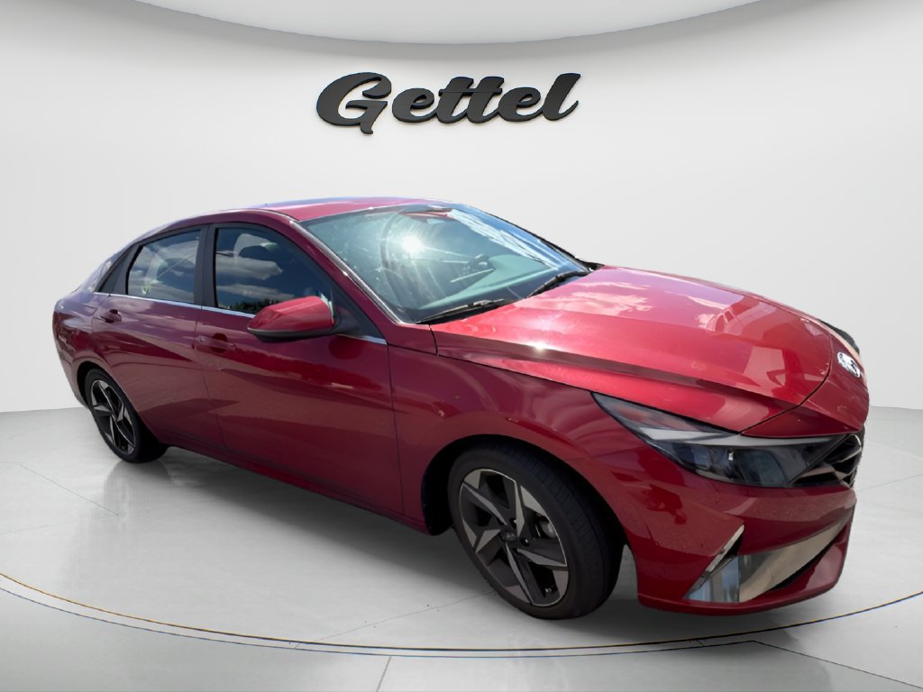 Used 2021 Hyundai Elantra SEL w/ Convenience + Premium Package FWD image 3