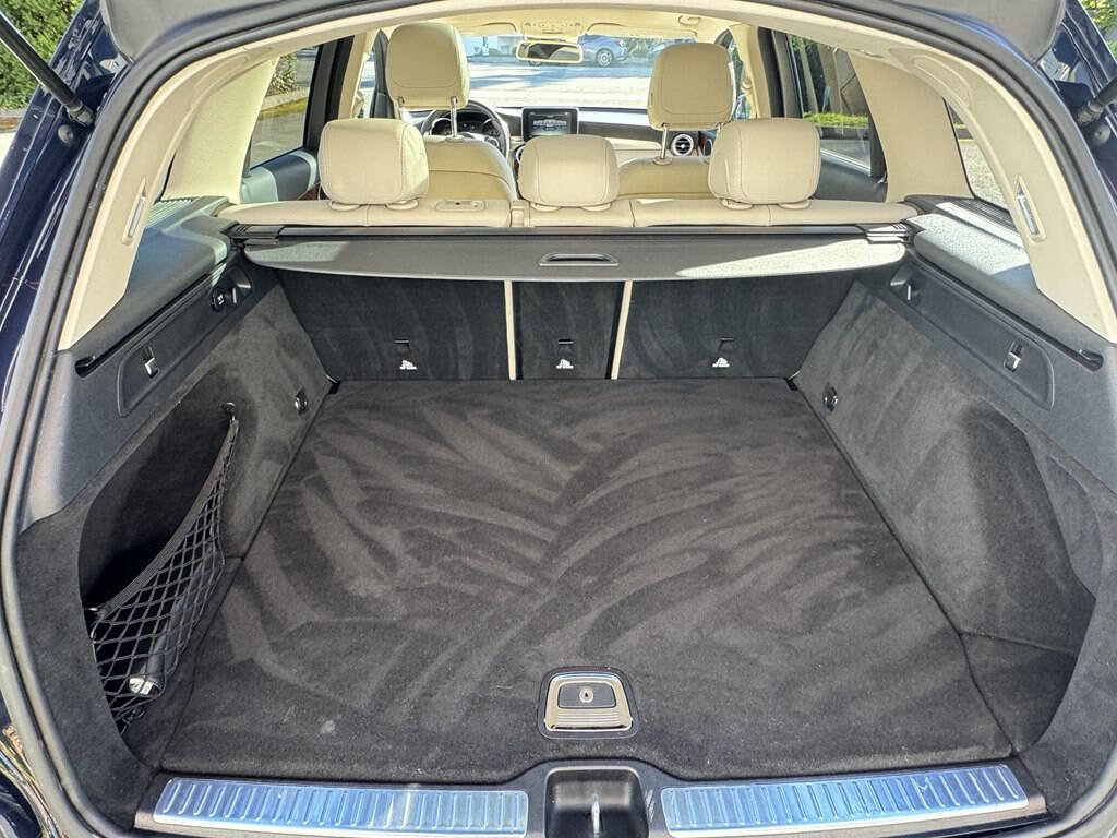 Used 2016 Mercedes-Benz GLC 300 w/ Multimedia Package image 21