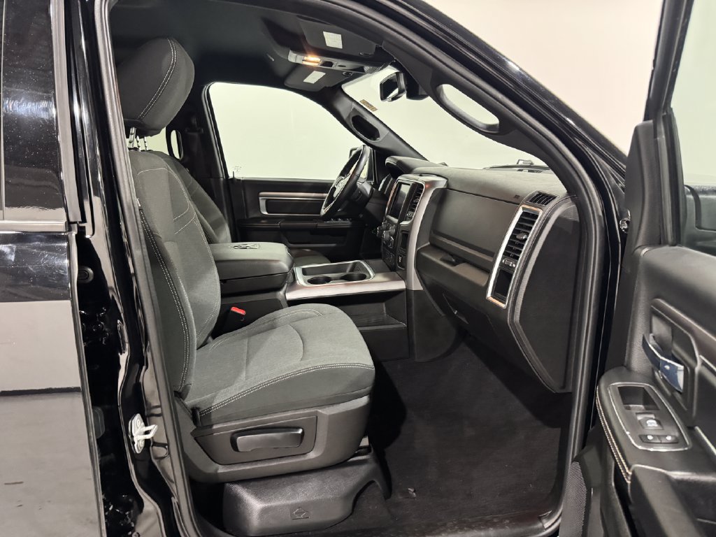 Used 2022 RAM 1500 Warlock AWD/4WD image 21