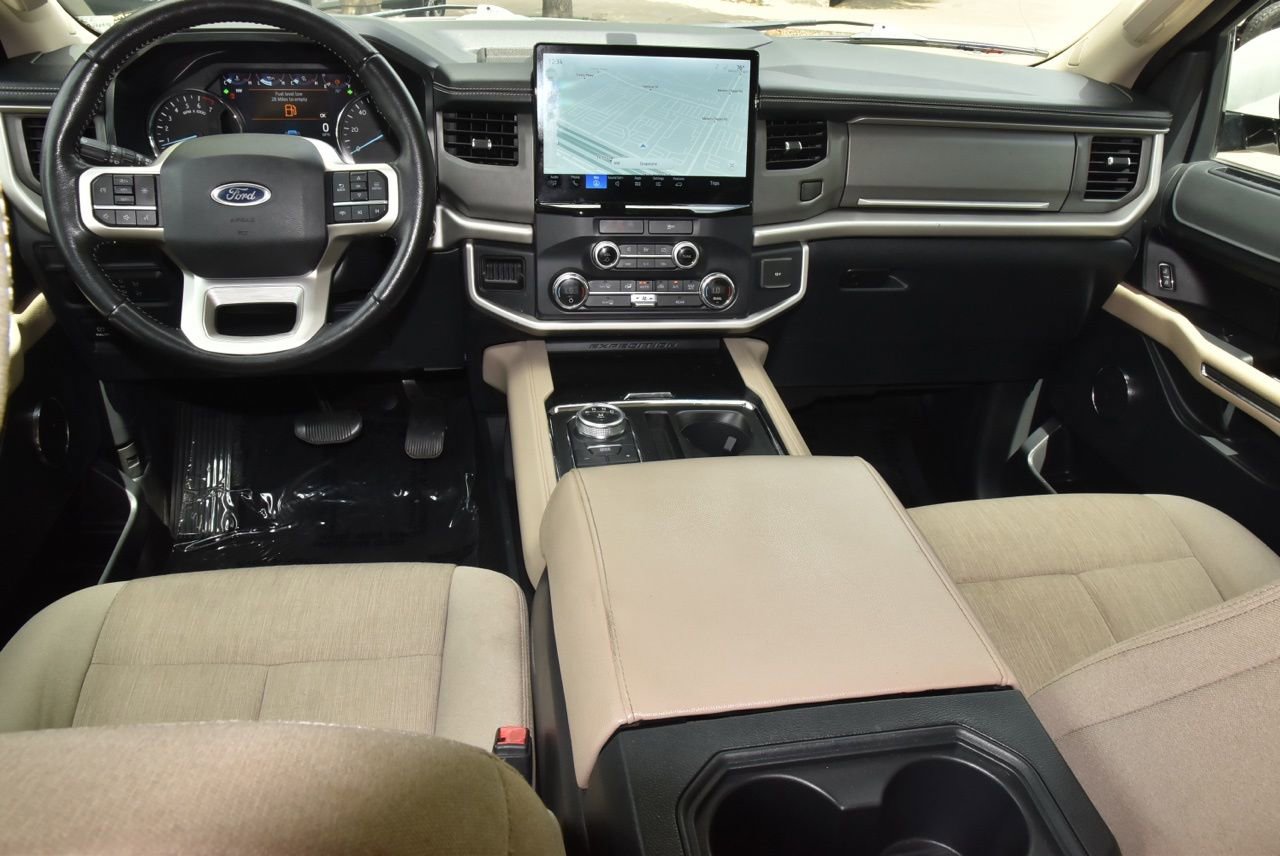 Certified 2022 Ford Expedition XLT RWD image 17