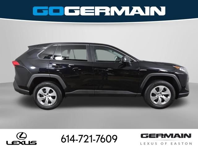 Used 2022 Toyota RAV4 LE image 7