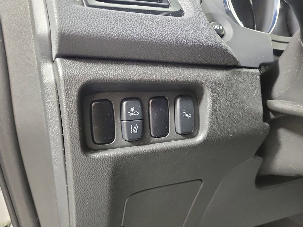 Used 2020 Mitsubishi Outlander Sport SE image 13