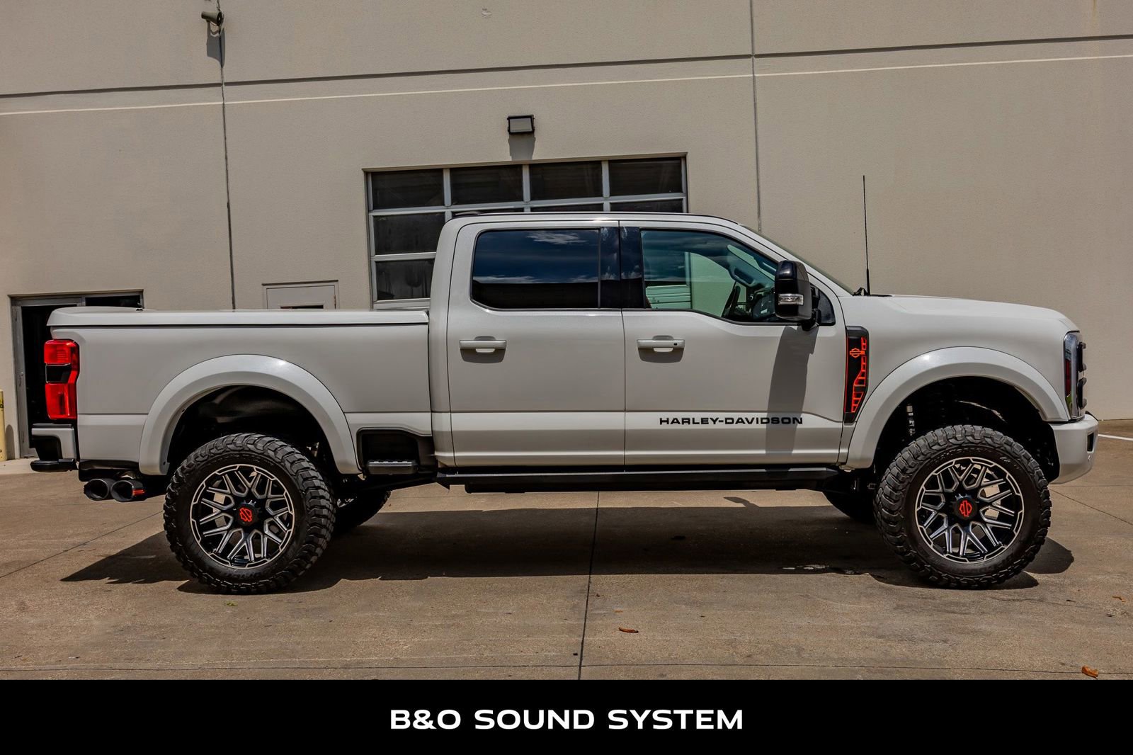Used 2024 Ford F250 Lariat w/ Lariat Ultimate Package AWD/4WD image 10