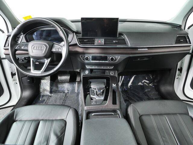 Used 2021 Audi Q5 2.0T Premium Plus w/ Premium Plus Package AWD/4WD image 18