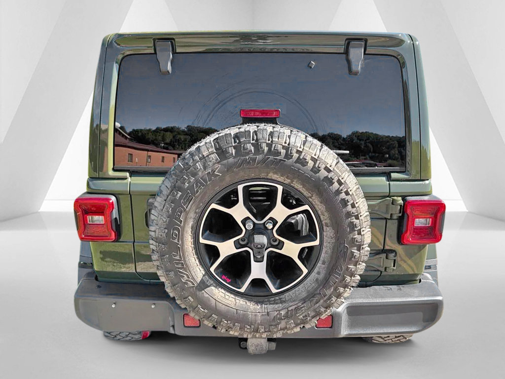 Used 2022 Jeep Wrangler Unlimited Rubicon w/ LED Lighting Group AWD/4WD image 6