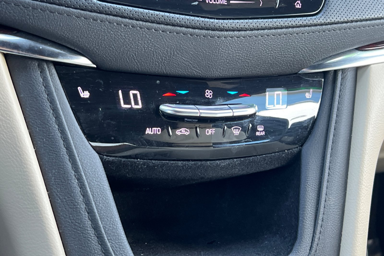 Used 2019 Cadillac XT5 Luxury FWD image 22