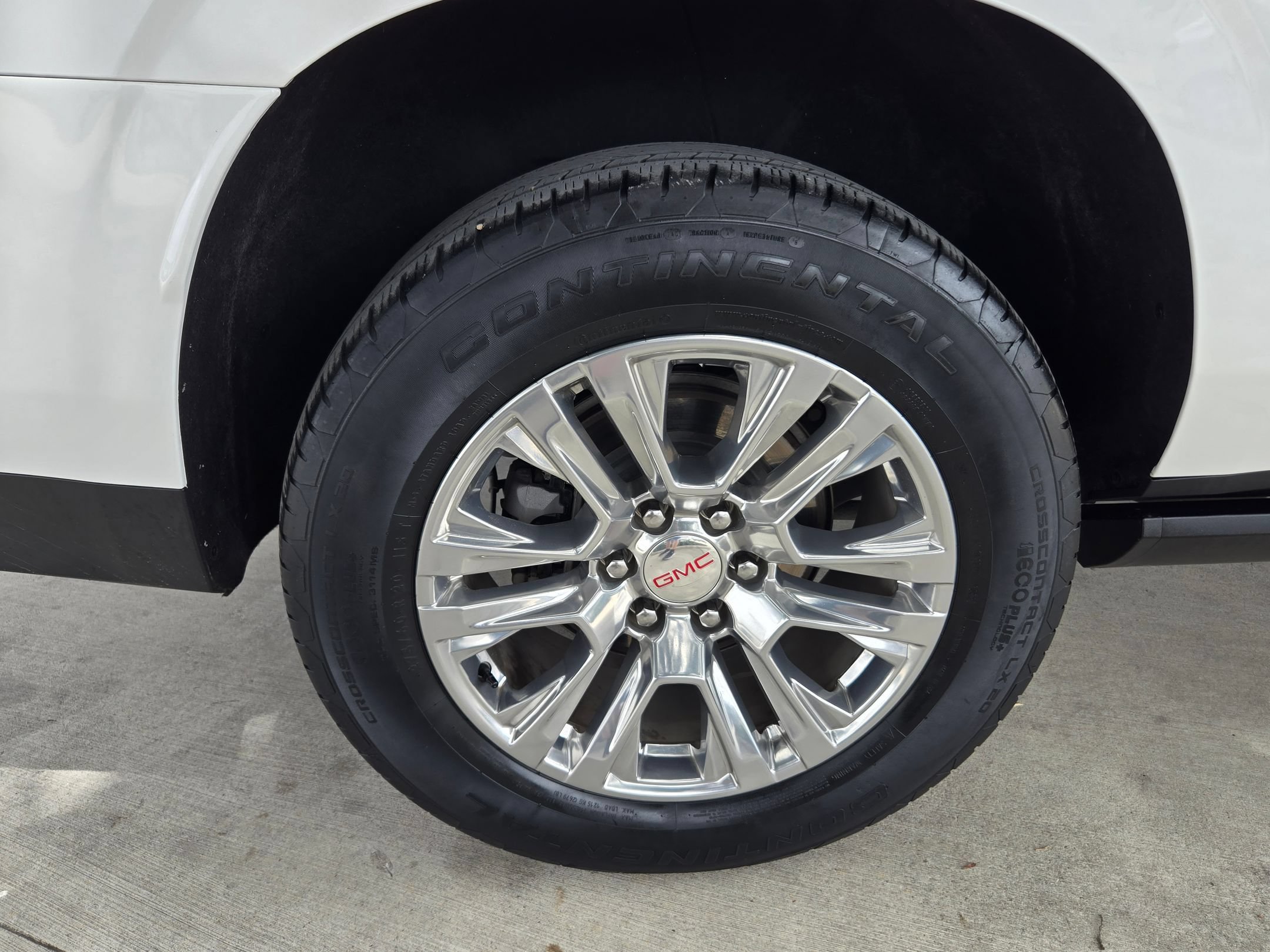 Used 2022 GMC Yukon XL Denali AWD/4WD image 28