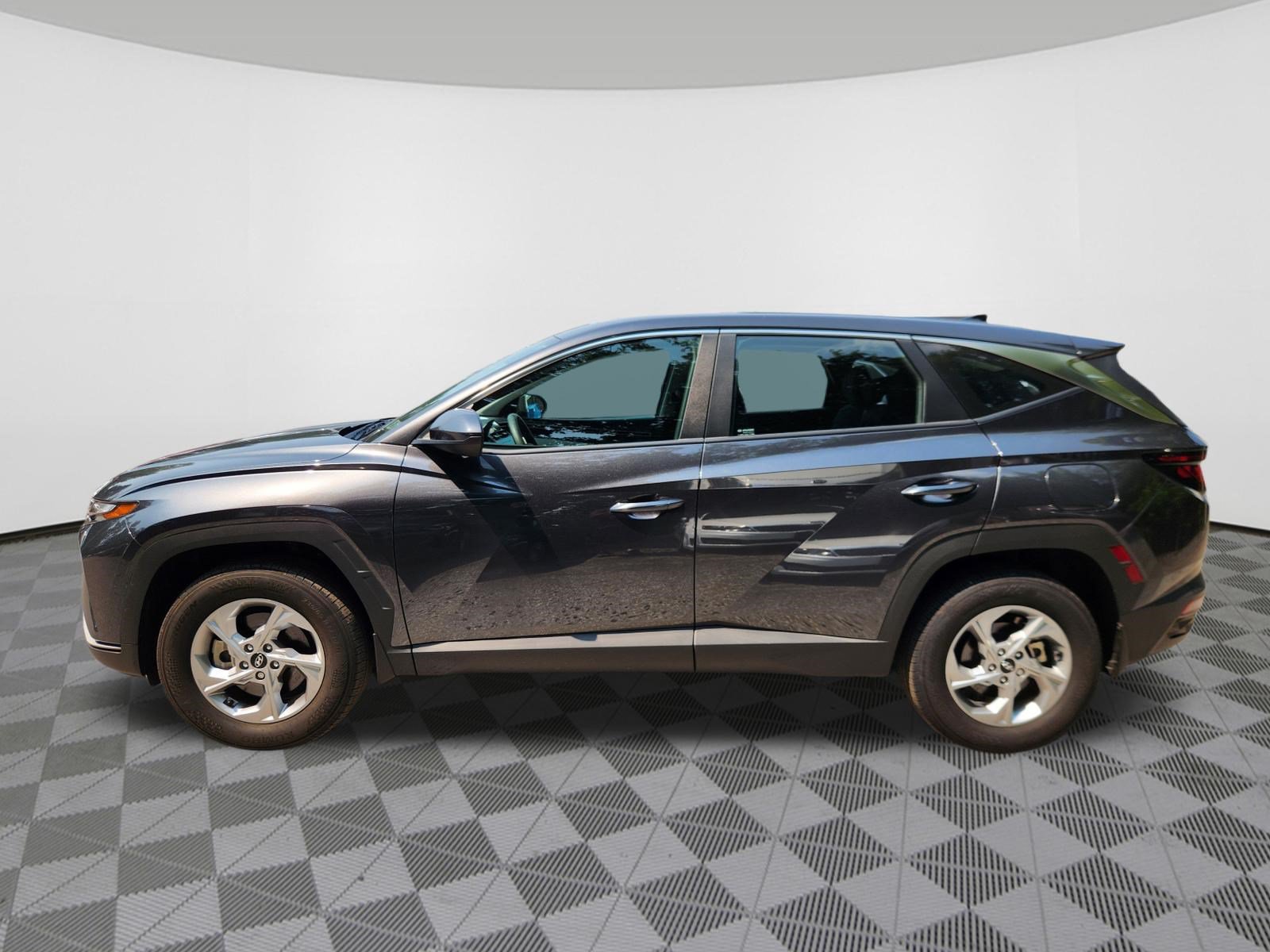 Used 2023 Hyundai Tucson SE w/ Cargo Package AWD/4WD image 5