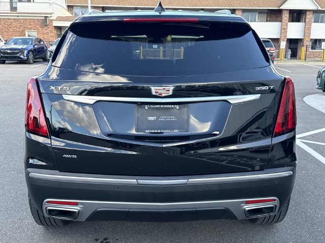 Certified 2024 Cadillac XT5 Premium Luxury w/ LPO, Floor Liner Package AWD/4WD image 39