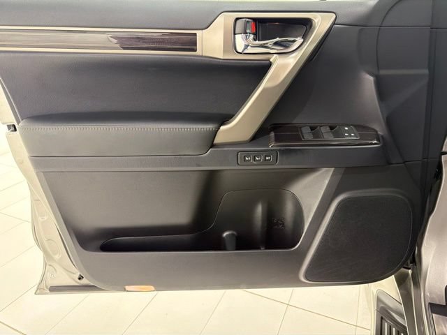 Used 2021 Lexus GX 460 Premium w/ Premium Package AWD/4WD image 10