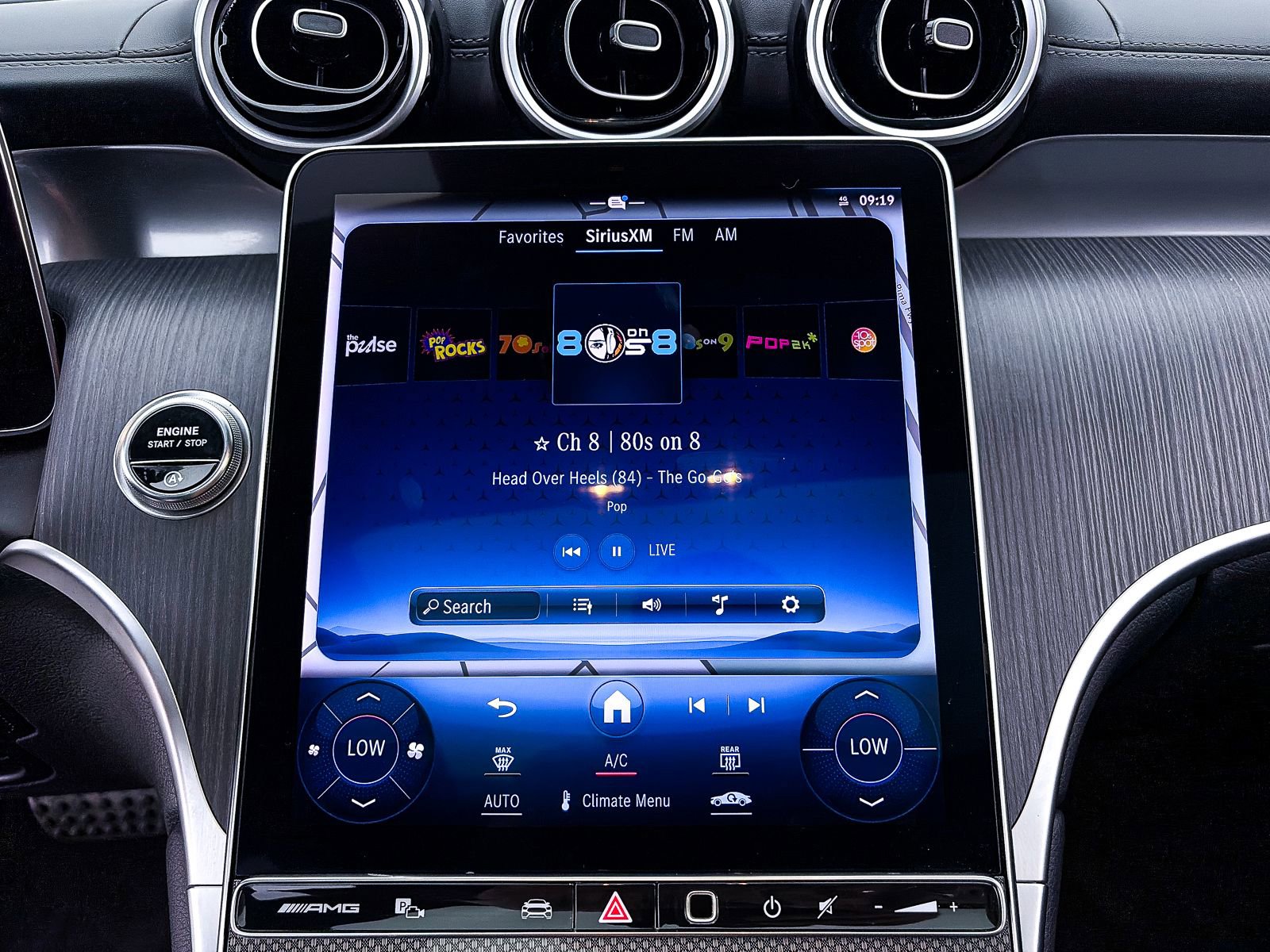 Used 2024 Mercedes-Benz GLC 43 AMG 4MATIC image 26