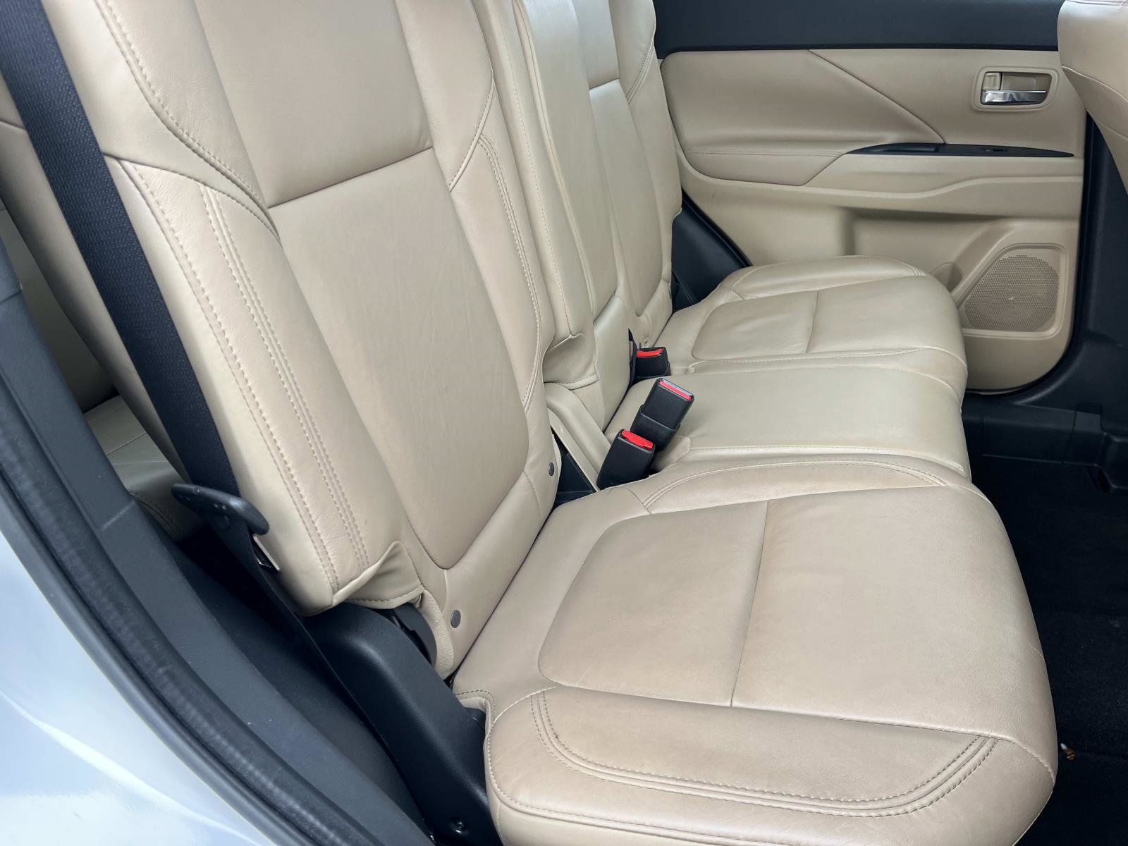 Used 2020 Mitsubishi Outlander GT image 26