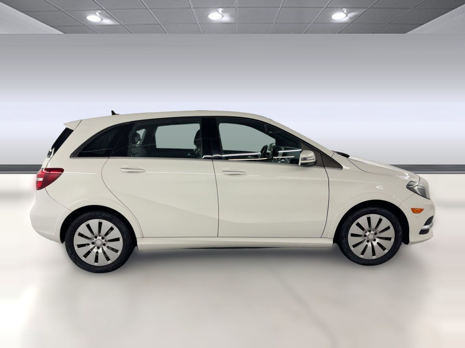 Used 2016 Mercedes-Benz B 250e image 8