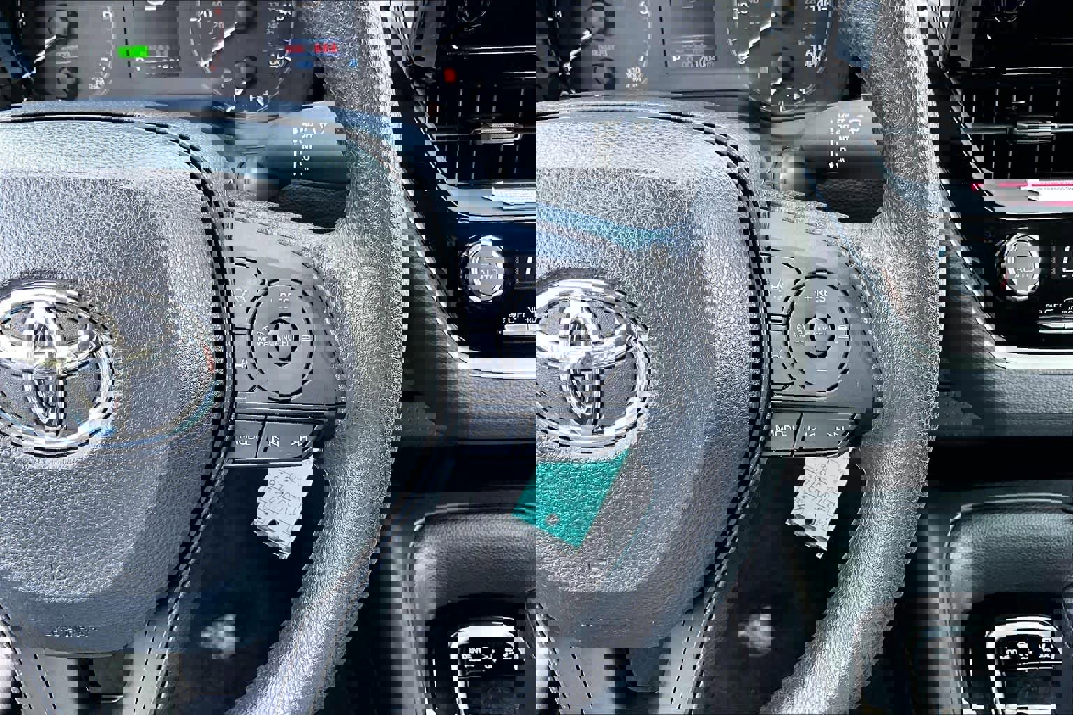 Used 2023 Toyota Corolla LE image 24