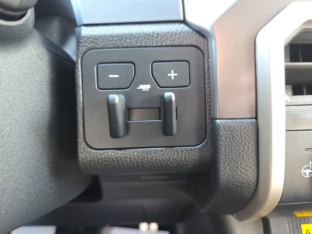 Used 2024 Toyota Tacoma TRD Sport w/ TRD Sport Upgrade Package image 30